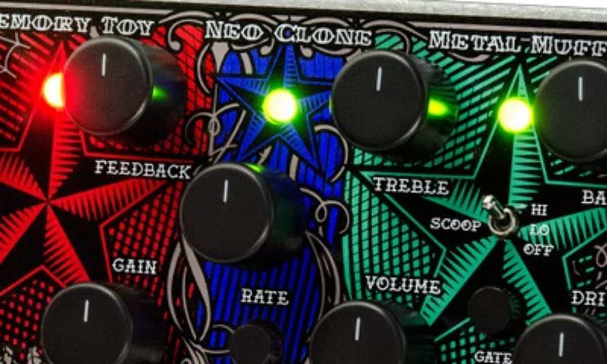 Amazon.com: Electro-Harmonix Tone Tattoo Analog Delay/Chorus
